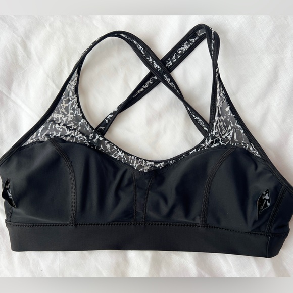 Lululemon swim top - Picture 4 of 4